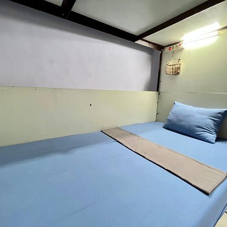 Mador Malang Dorm Hostel Экстерьер фото