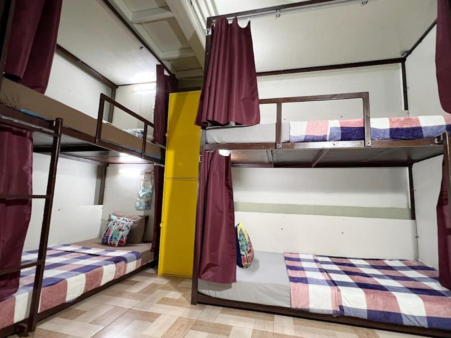 Mador Malang Dorm Hostel Экстерьер фото